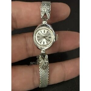 Vintage Ladies Watch Wyler Wind Up Works Good